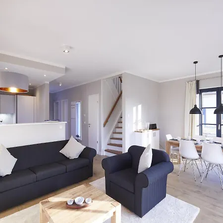 Prázdninový dům Reetland Am - Premium Reetdachvilla Mit 3 Schlafzimmern, Sauna Und Kamin F07